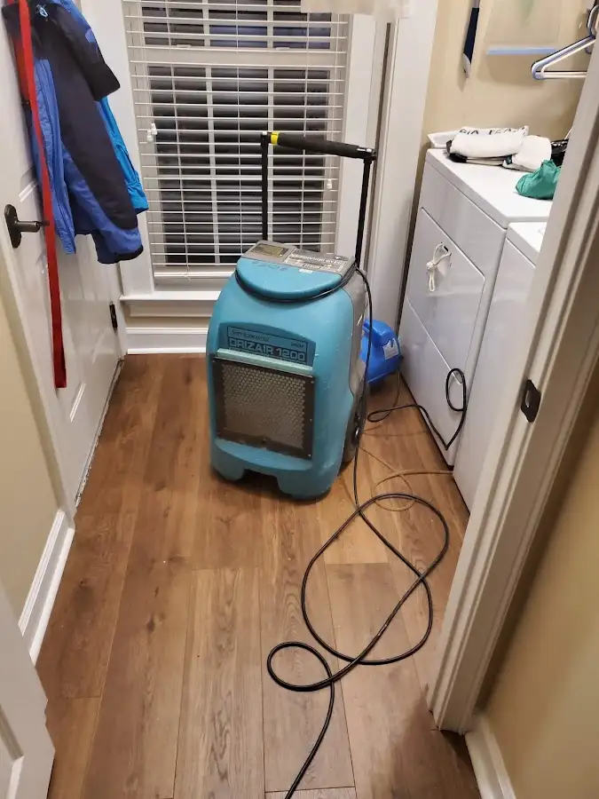 Commercial dehumidifier deployed for Crawl Space Restoration in Yuba City